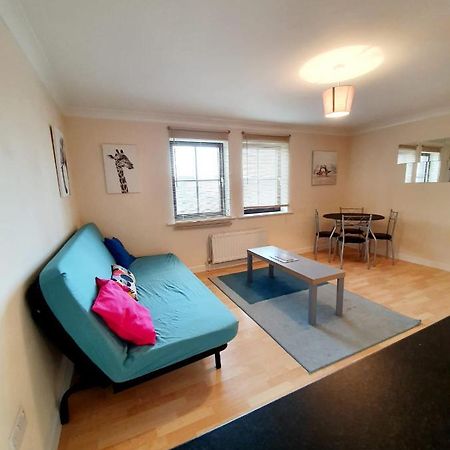 Chelmsford Town Centre Apartments With Car Parking 외부 사진