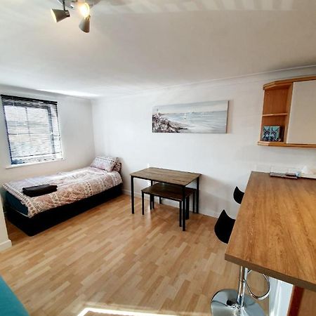 Chelmsford Town Centre Apartments With Car Parking 외부 사진
