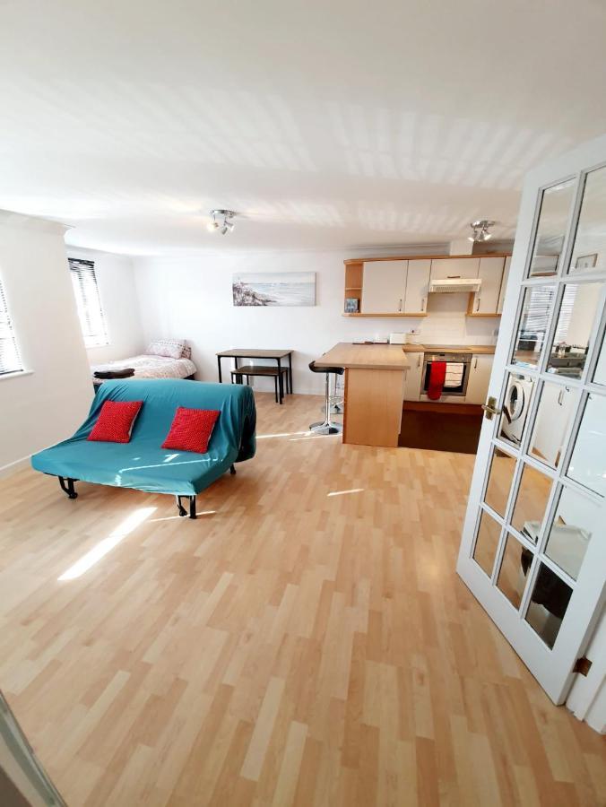 Chelmsford Town Centre Apartments With Car Parking 외부 사진