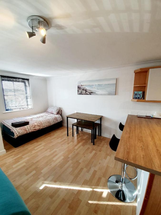Chelmsford Town Centre Apartments With Car Parking 외부 사진