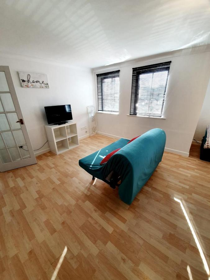 Chelmsford Town Centre Apartments With Car Parking 외부 사진